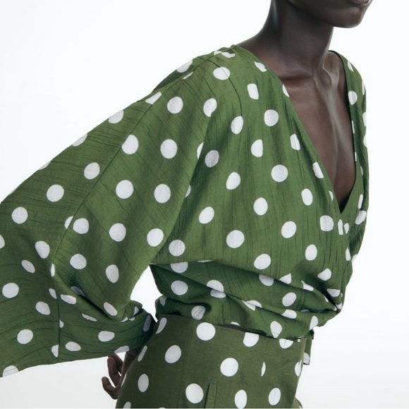 Zara Tops - SALE! Zara Green White Polka Dot Wrap Top with Bell Sleeve Women LG EUC